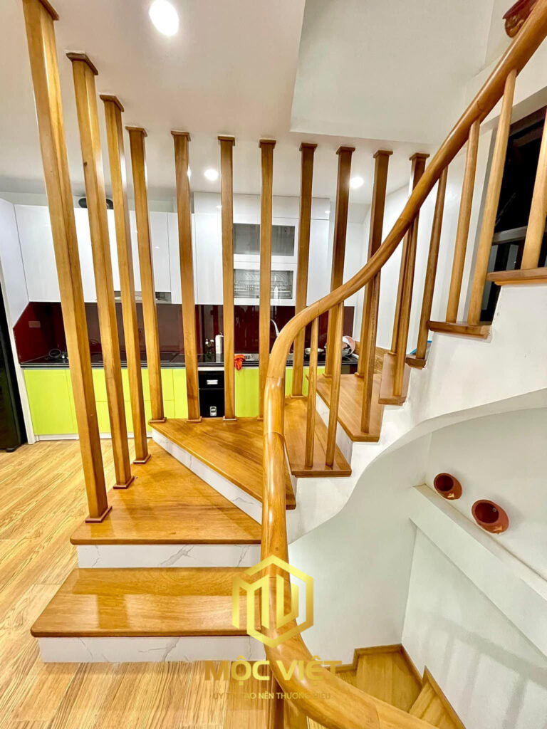 CẦU THANG GỖ 003